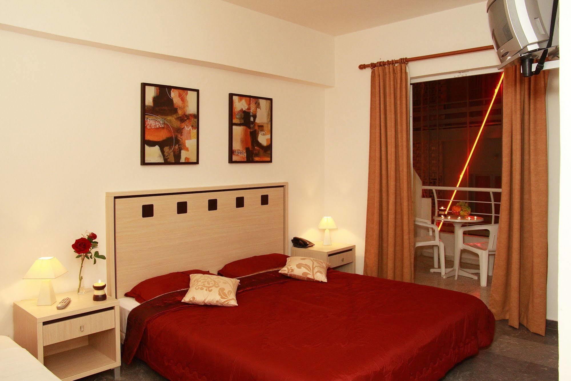 Nancy Hotel Limenas Chersonisou Exterior foto
